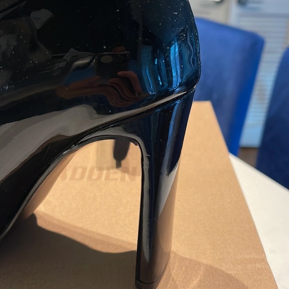 Steve Madden Patten Pleather booties - Picture 3 of 5